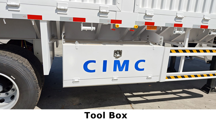 CIMC 3 Axle Livestock Transport Stake Semi Trailer Price