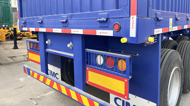 CIMC 60 Ton Side Wall Trailer with Sideboard