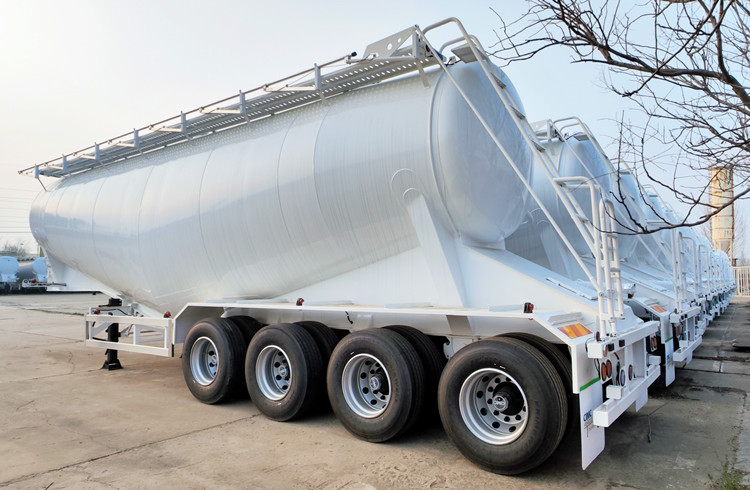 CIMC 4 Axle Cement Bulker Truck Price for Sale