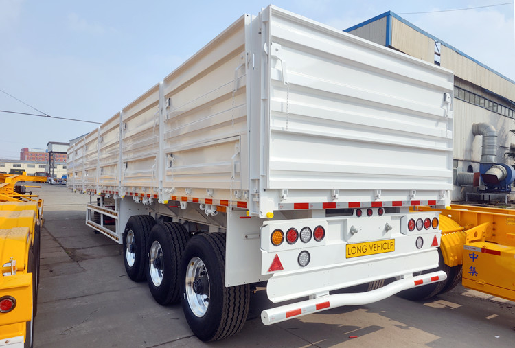 CIMC Tri Axle Grain Semi Trailer for Sale in Zimbabwe